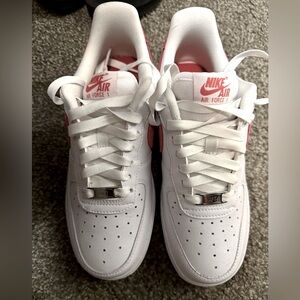 Nike Women's Air Force 1 '07 "Valentine's Day 2024" never worn size 7 - no box